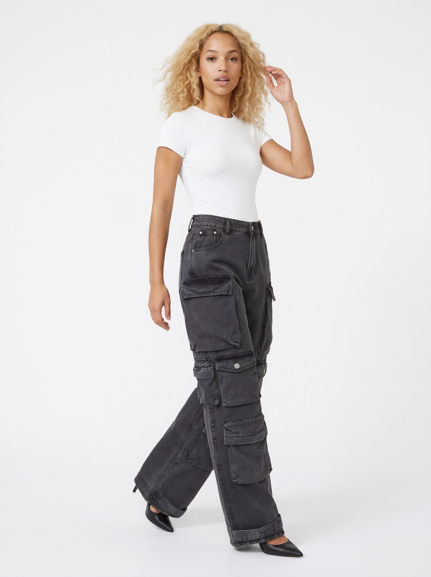 Wide Leg Cargo Jeans