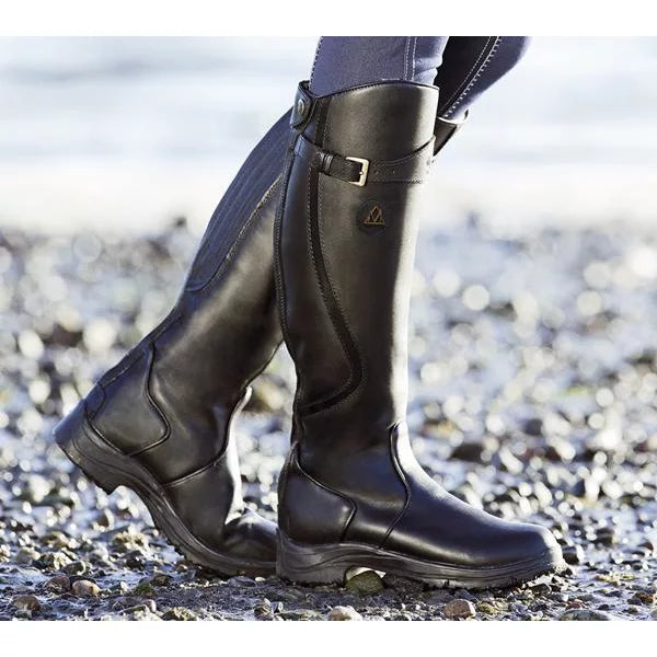 Rugged Brown Waterproof Country Boots