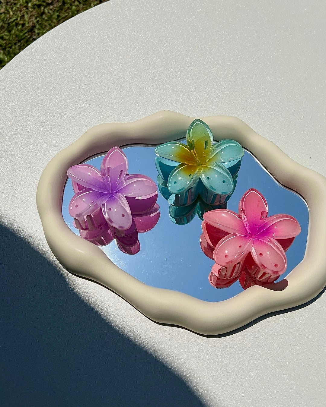 Plumeria Strong Grip Claw Clip