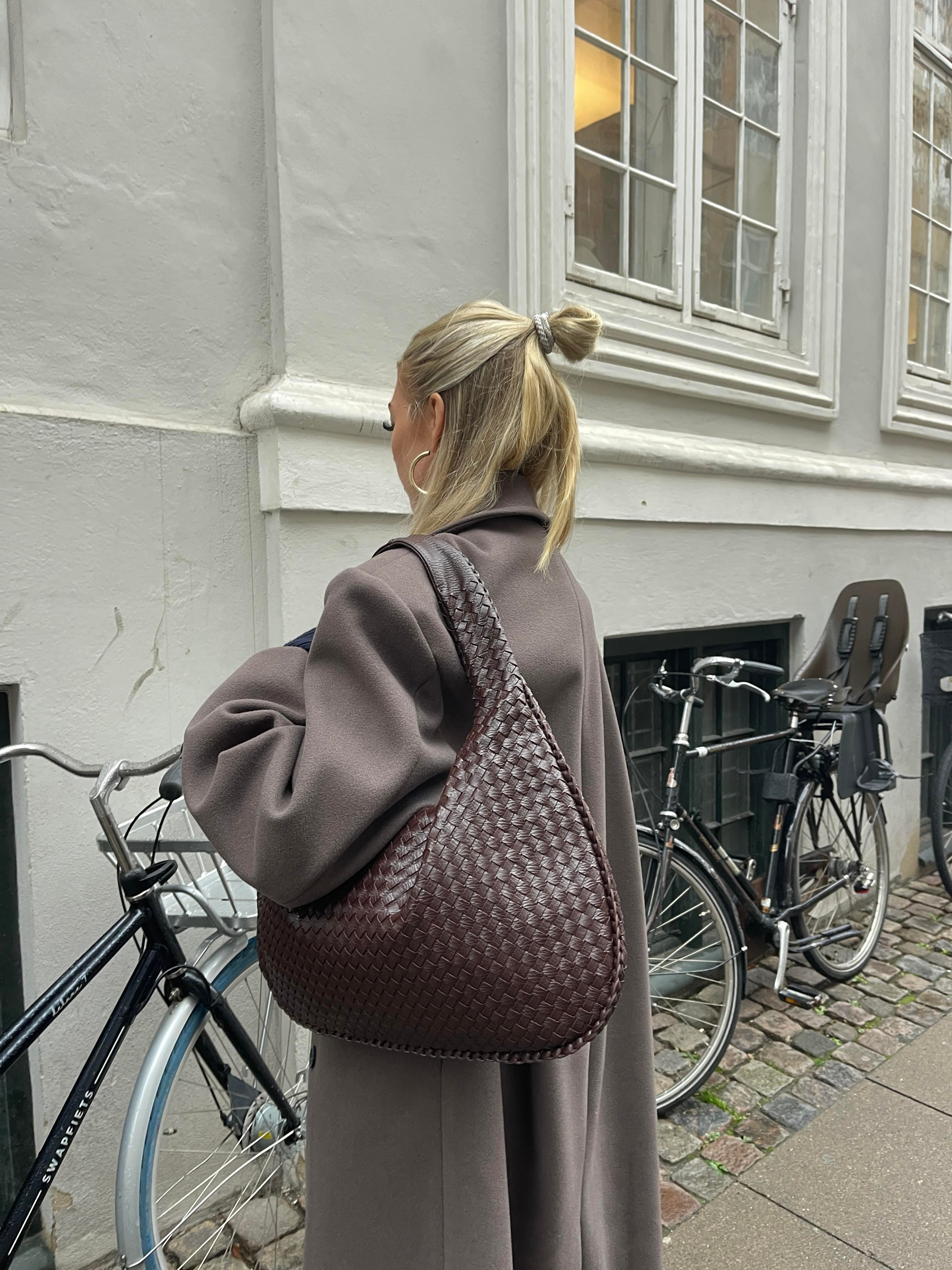 Oversized Woven Hobo Shoulder Bag