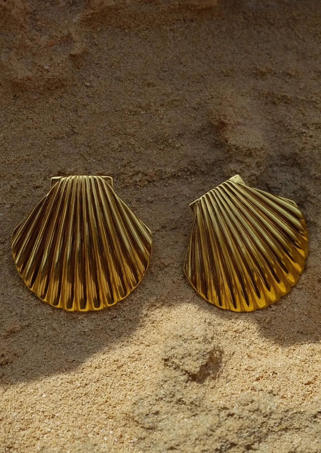 Waterproof Gold Shell Earrings