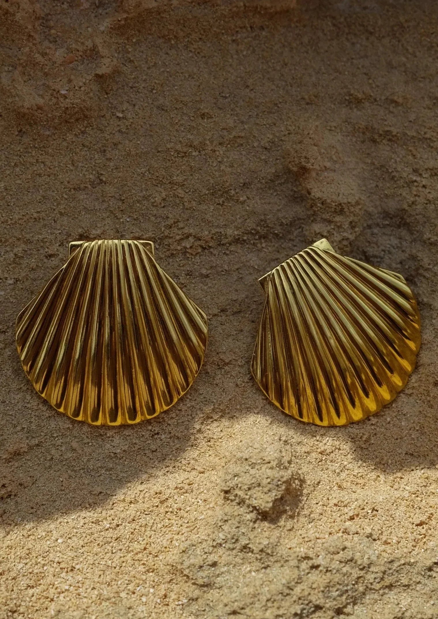 Waterproof Gold Shell Earrings