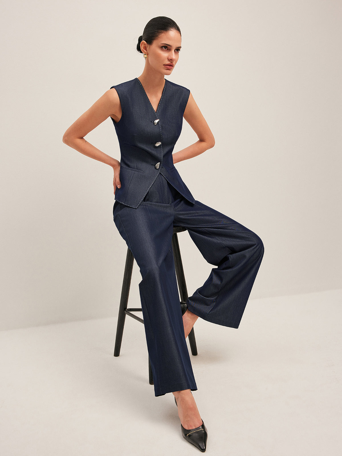 Contrast Stitching Peplum Vest