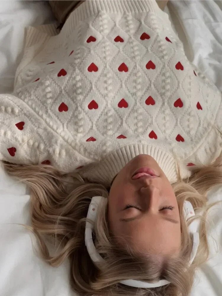 Heart Pattern Cable Knit Sweater