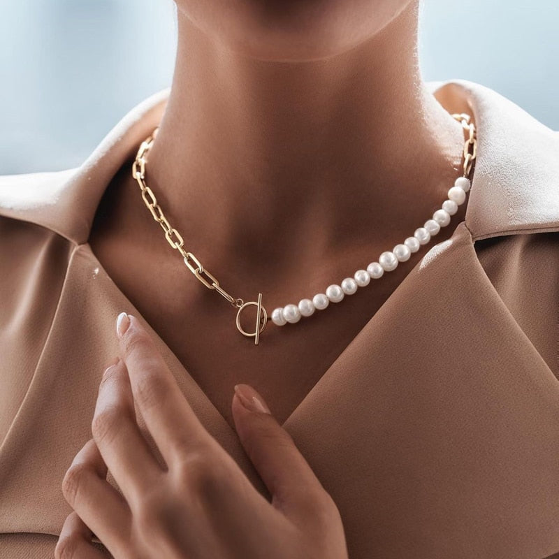 Paperclip Pearl Toggle Necklace
