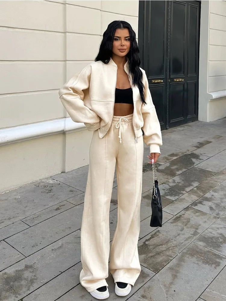 Relaxed Jogging Suit Two Piece Set