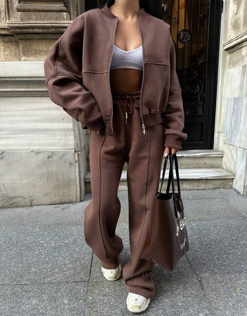 Relaxed Jogging Suit Two Piece Set