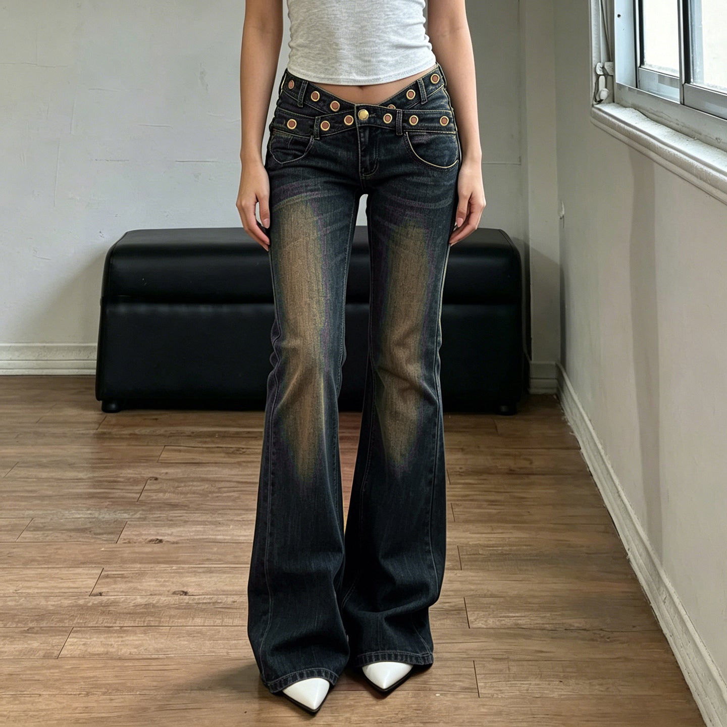 Button Detail Wide Leg Jeans