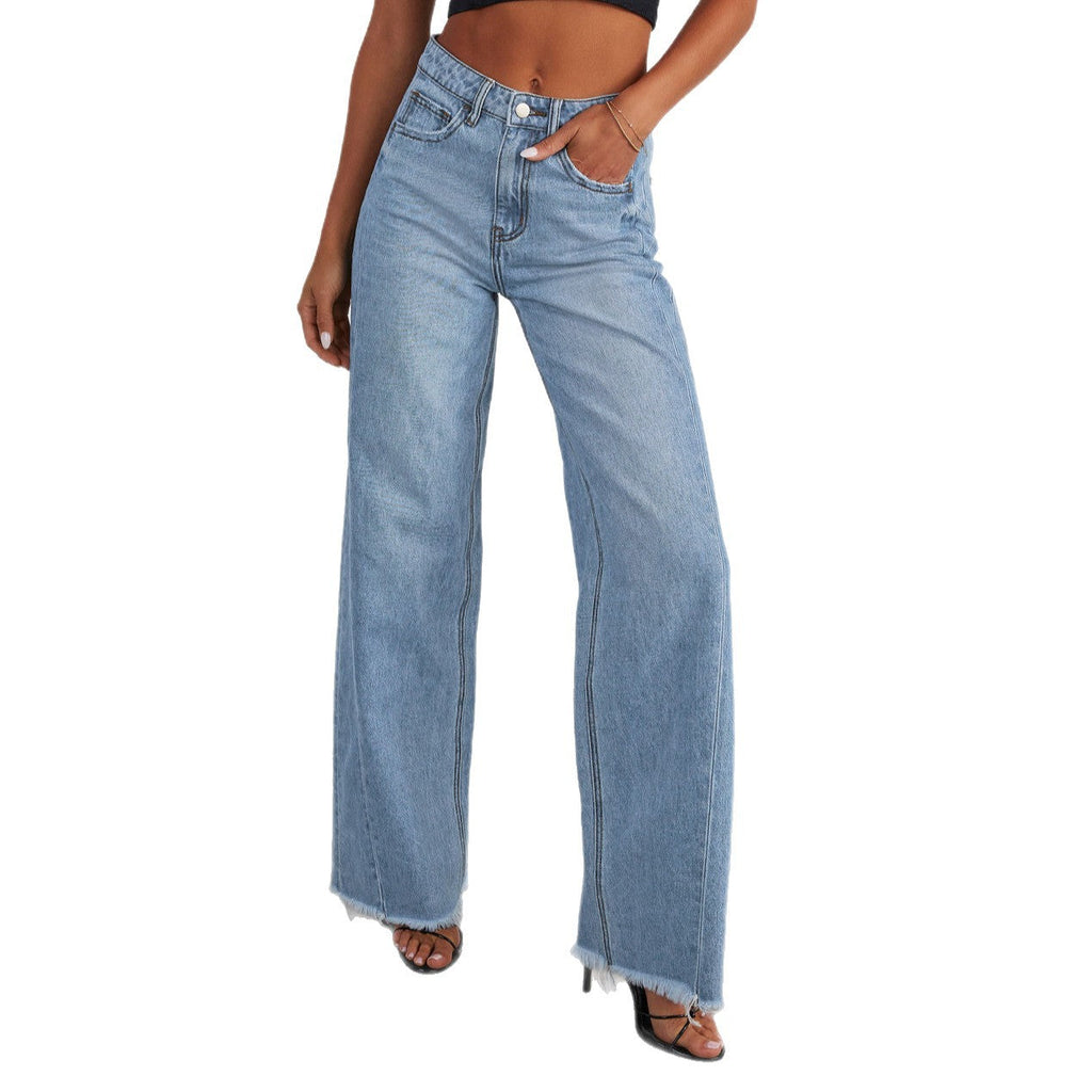 Relaxed Frayed Hem Jeans
