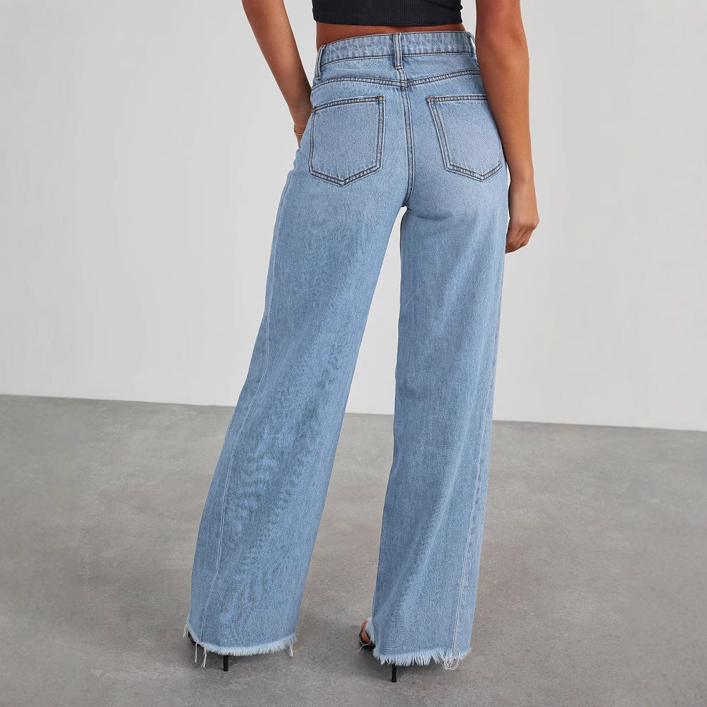 Relaxed Frayed Hem Jeans