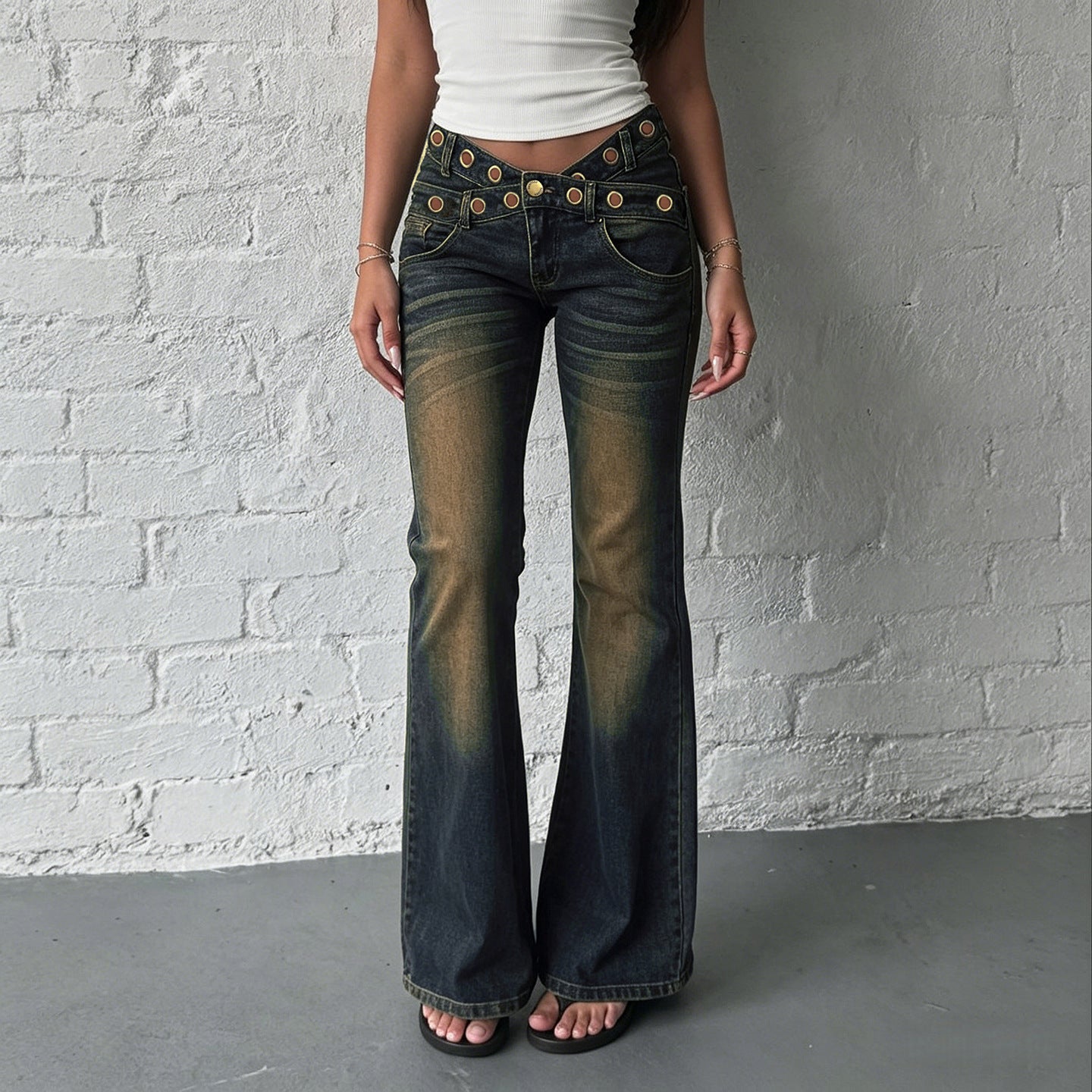 Button Detail Wide Leg Jeans