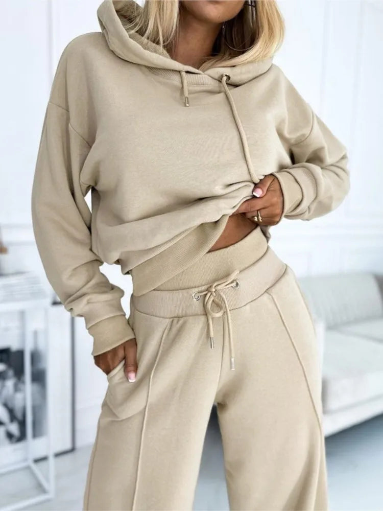 Relaxed Fit Sweatshirt & Joggers Set