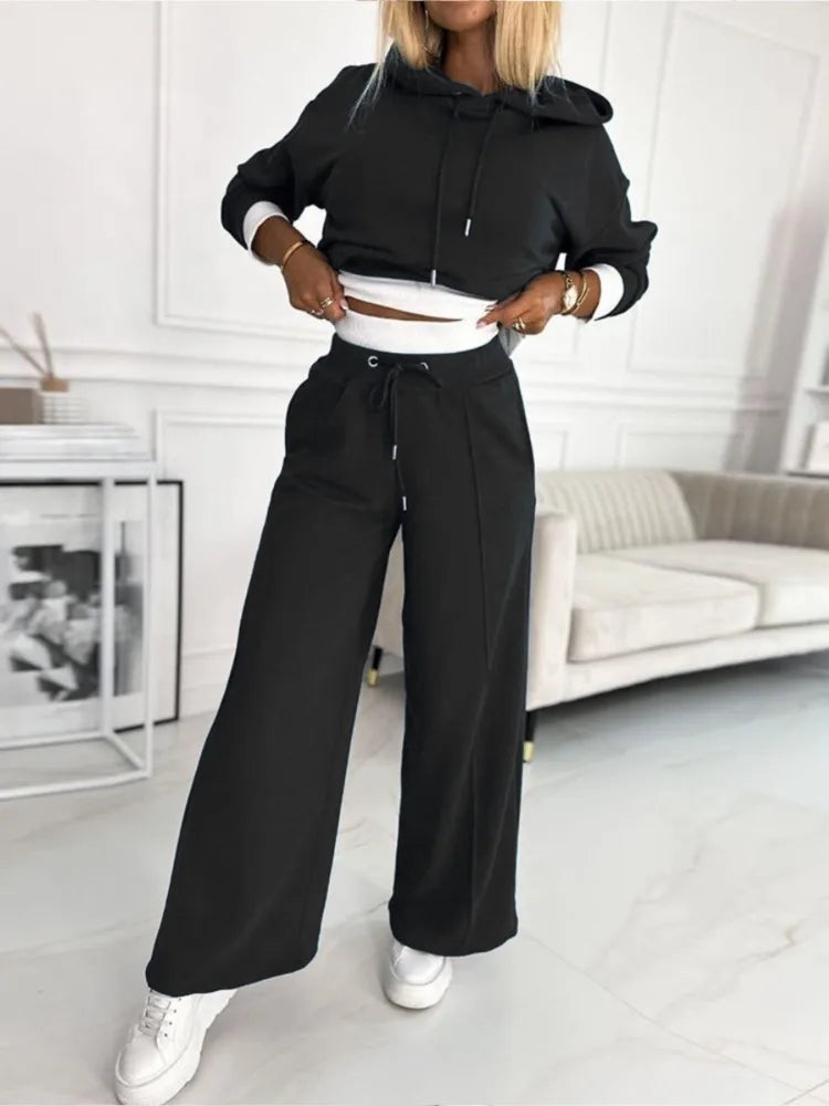 Relaxed Fit Sweatshirt & Joggers Set
