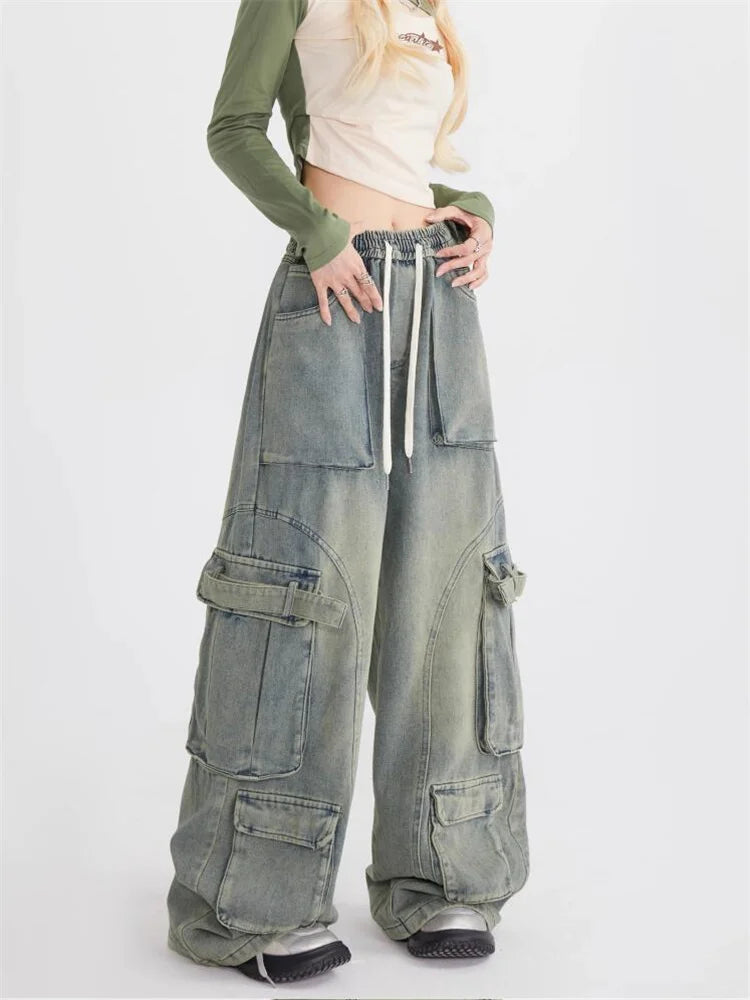 Distressed Wide Leg Cargo Jeans