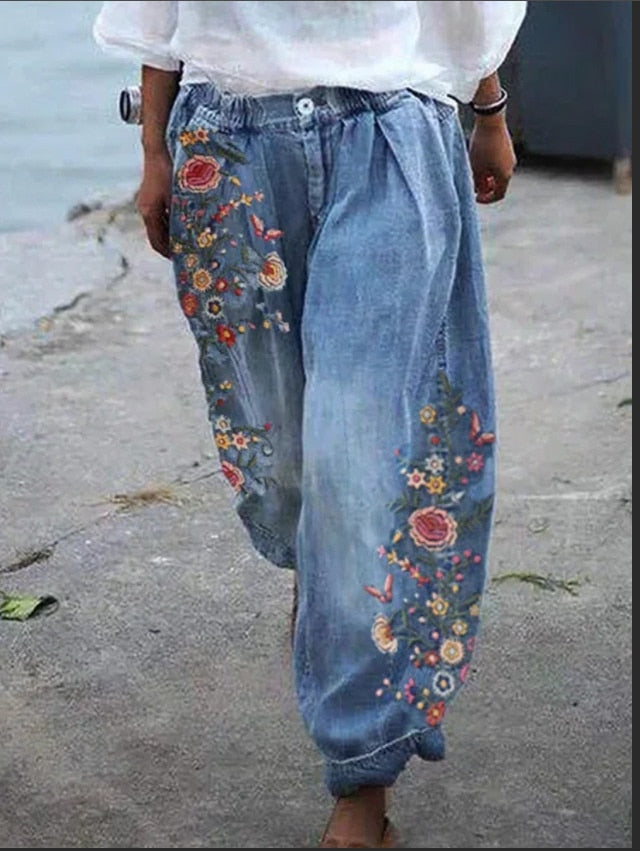 Floral Embroidered Cargo Pants