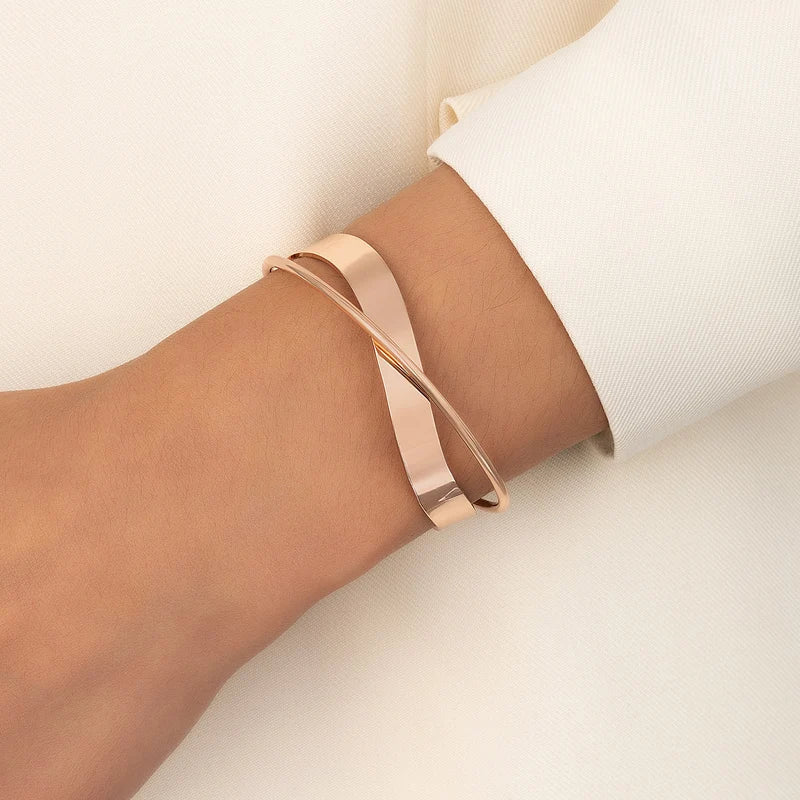 Gold Crossover Bracelet