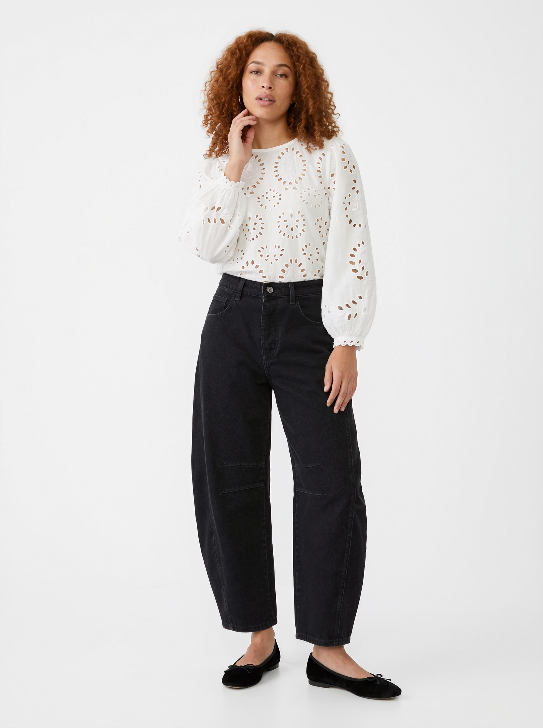 Relaxed Barrel Denim Jeans